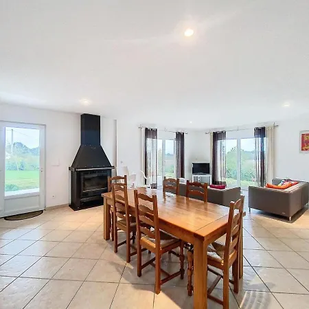 Semesterbostad Maison Spacieuse Au Coeur Des Vignes Gersoises Cazeneuve