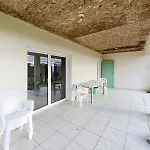 Сasa de vacaciones Maison Spacieuse Au Coeur Des Vignes Gersoises